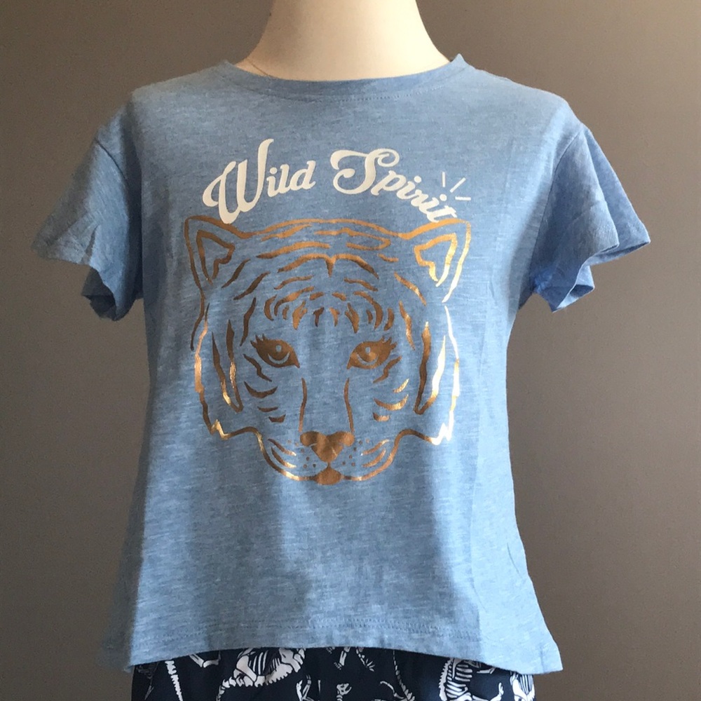 🇺🇸 NWT Adorable Wild Spirit Tee